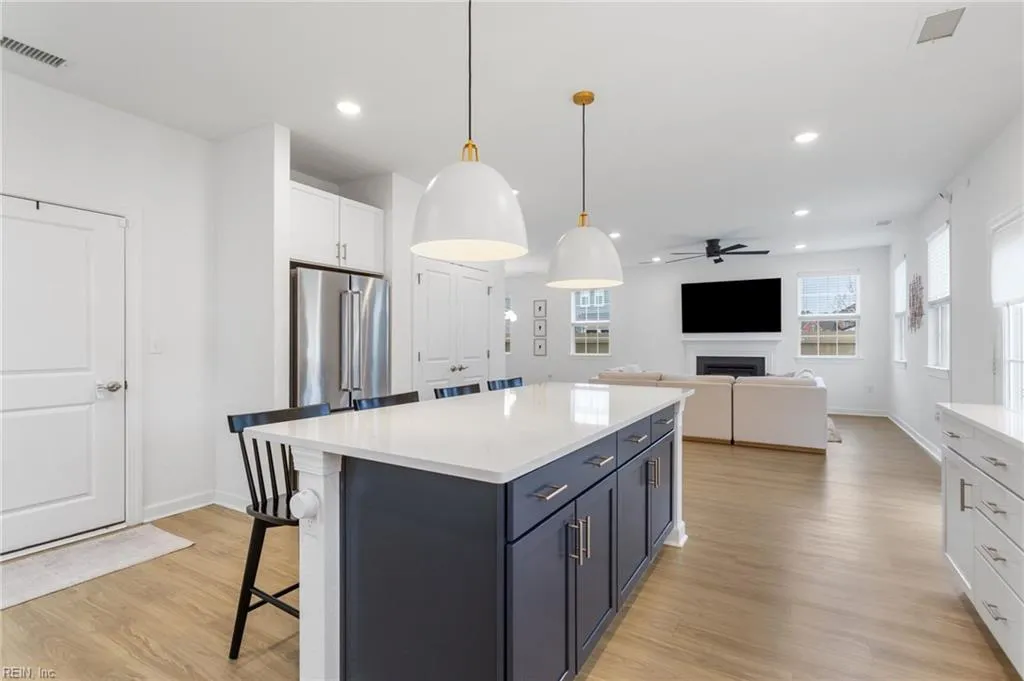 Chesapeake, Virginia 23322, United States, 4 Bedrooms Bedrooms, ,3 BathroomsBathrooms,Residential,Pending,120653