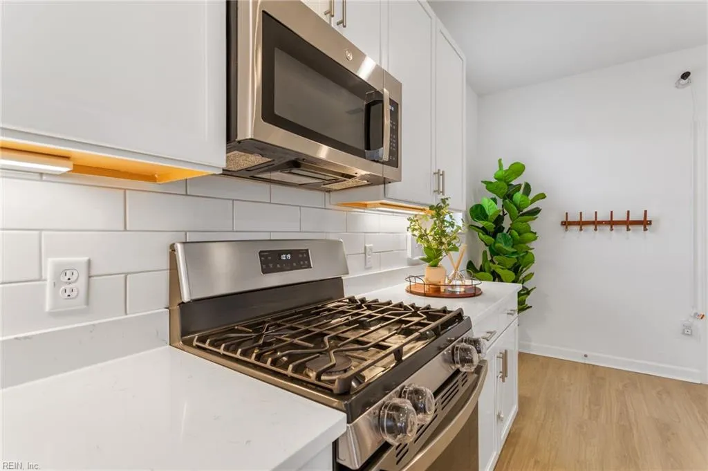 Chesapeake, Virginia 23322, United States, 4 Bedrooms Bedrooms, ,3 BathroomsBathrooms,Residential,Pending,120653