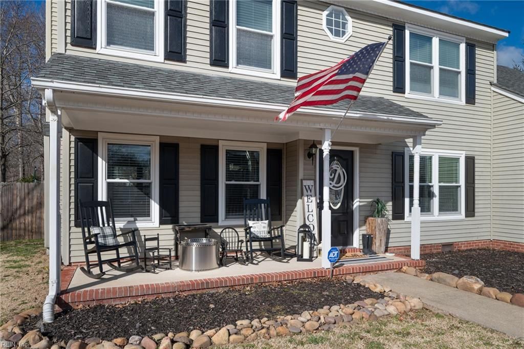 Photo of 504 Sydenham Boulevard, Chesapeake, VA 23322 (MLS # 10634574)