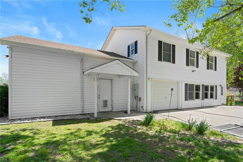 Photo of 12522 Doles Road, Zuni, VA 23898 (MLS # 10629094)