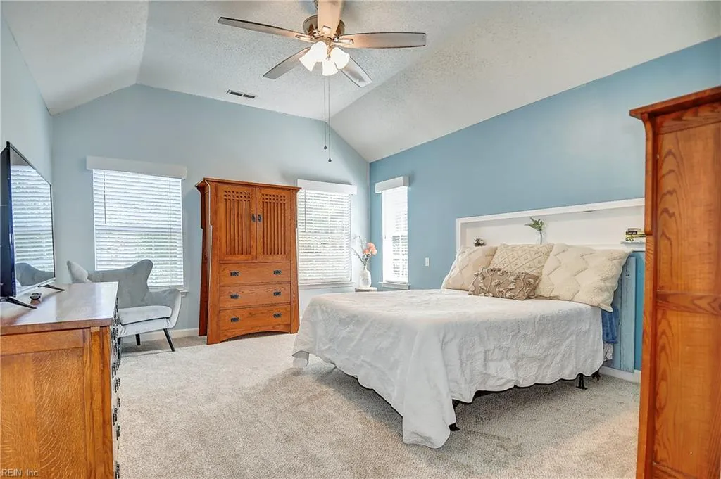 Virginia Beach, Virginia 23451, United States, 4 Bedrooms Bedrooms, ,2 BathroomsBathrooms,Residential,Active,141464