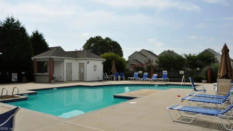 Virginia Beach, Virginia 23451, United States, 4 Bedrooms Bedrooms, ,2 BathroomsBathrooms,Residential,Active,141464