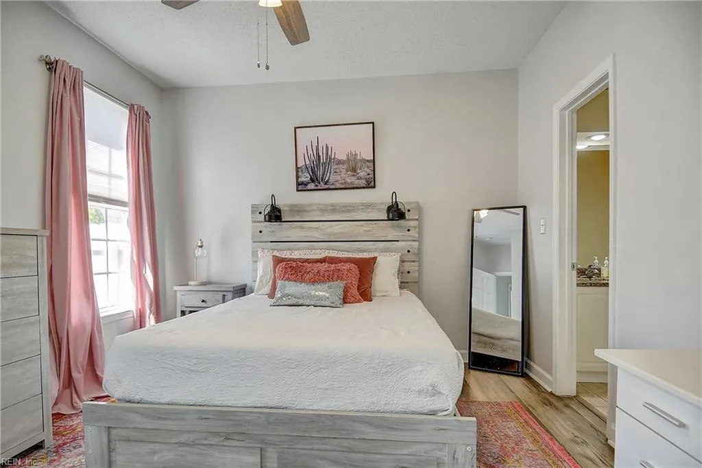 Virginia Beach, Virginia 23451, United States, 4 Bedrooms Bedrooms, ,2 BathroomsBathrooms,Residential,Active,141464
