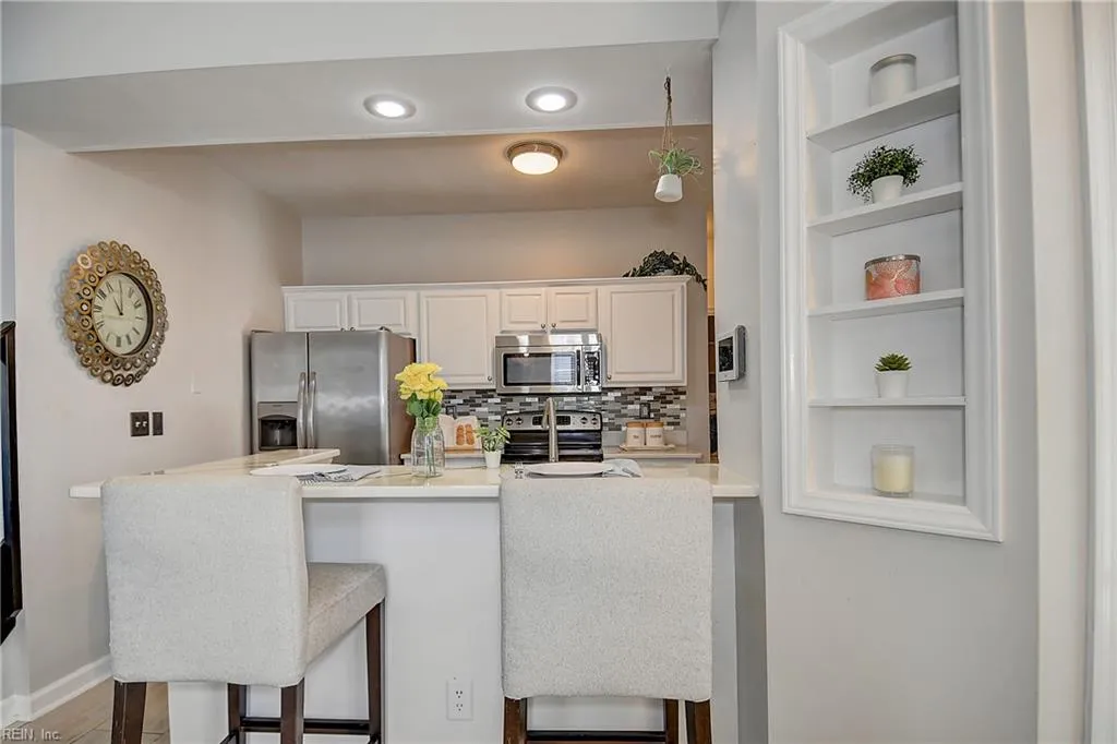 Virginia Beach, Virginia 23451, United States, 4 Bedrooms Bedrooms, ,2 BathroomsBathrooms,Residential,Active,141464
