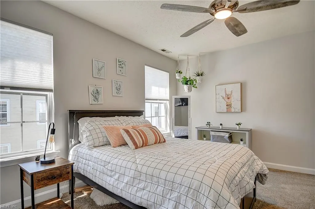 Virginia Beach, Virginia 23451, United States, 4 Bedrooms Bedrooms, ,2 BathroomsBathrooms,Residential,Active,141464