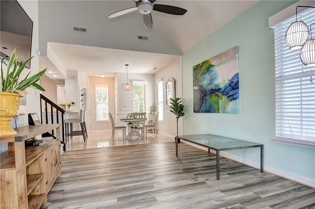Virginia Beach, Virginia 23451, United States, 4 Bedrooms Bedrooms, ,2 BathroomsBathrooms,Residential,Active,141464