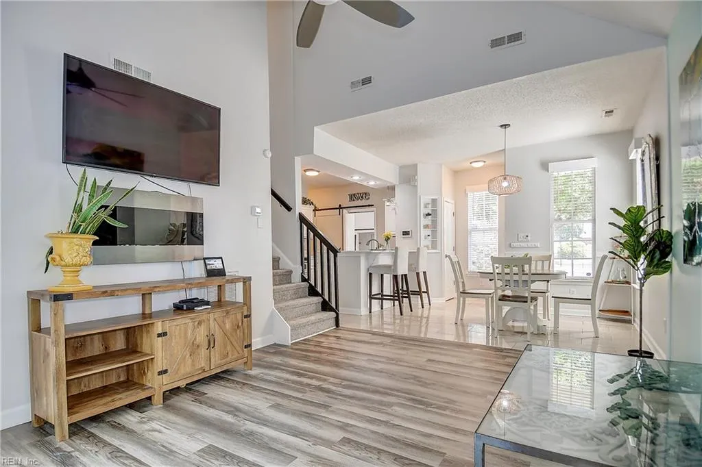 Virginia Beach, Virginia 23451, United States, 4 Bedrooms Bedrooms, ,2 BathroomsBathrooms,Residential,Active,141464