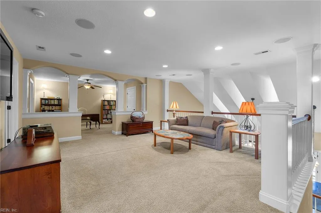 Chesapeake, Virginia 23320, United States, 3 Bedrooms Bedrooms, ,3 BathroomsBathrooms,Residential,Active,97829