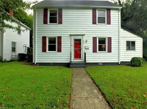 Photo of 960 15th Street, Newport News, VA 23607 (MLS # 10634472)