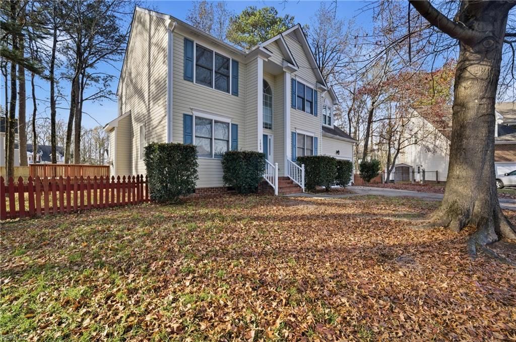 Photo of 1009 Friar Tuck Court, Chesapeake, VA 23323 (MLS # 10613061)