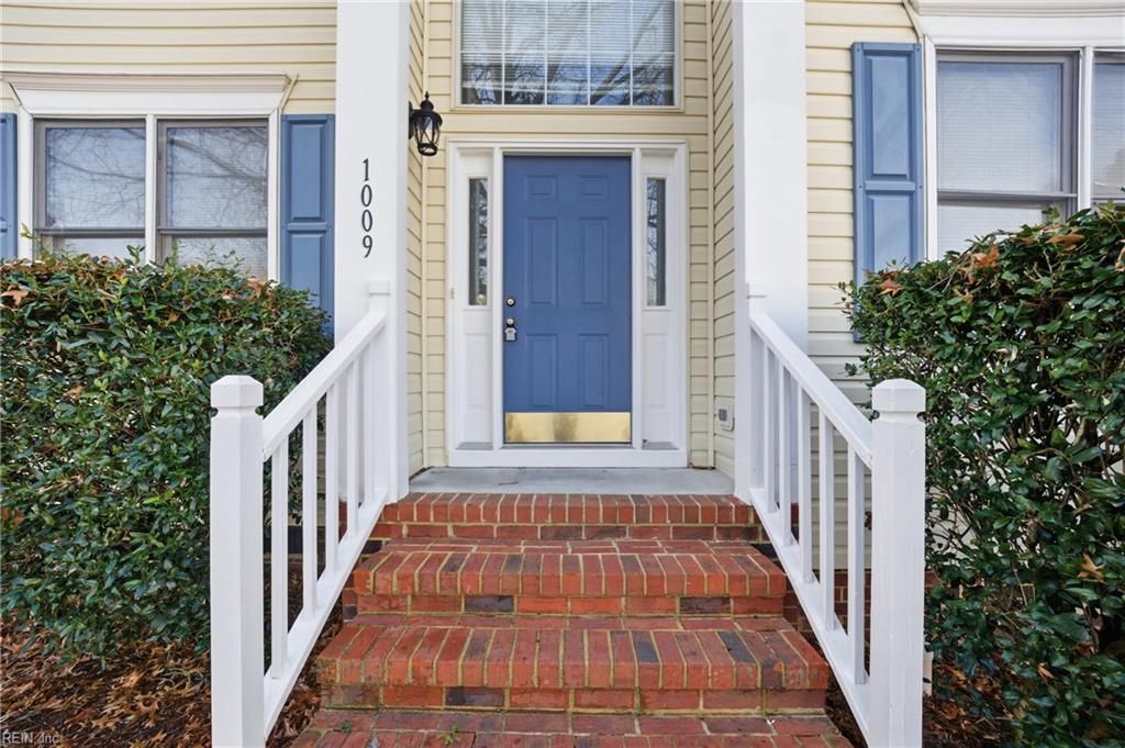 Photo of 1009 Friar Tuck Court, Chesapeake, VA 23323 (MLS # 10613061)