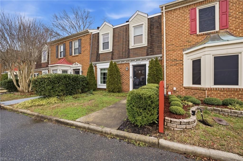 Photo of 1217 Cedar Mill Square, Chesapeake, VA 23320 (MLS # 10622882)