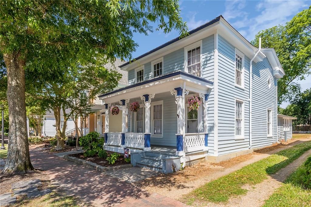 Photo of 328 Main Street, Smithfield, VA 23430 (MLS # 10614357)