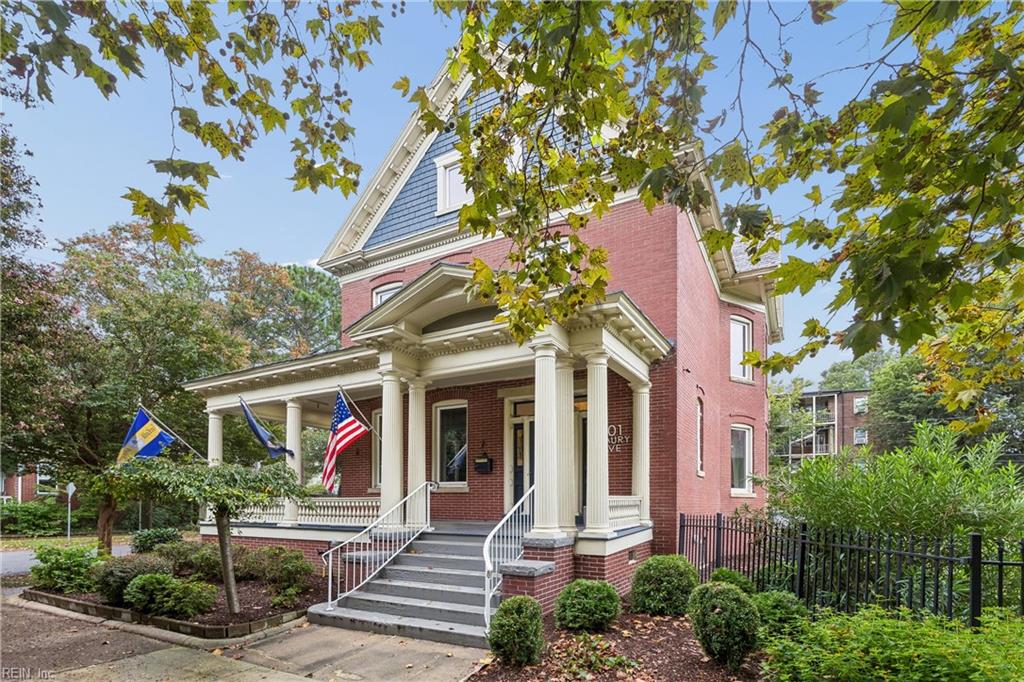 Photo of 701 Maury Avenue, Norfolk, VA 23517 (MLS # 10655124)