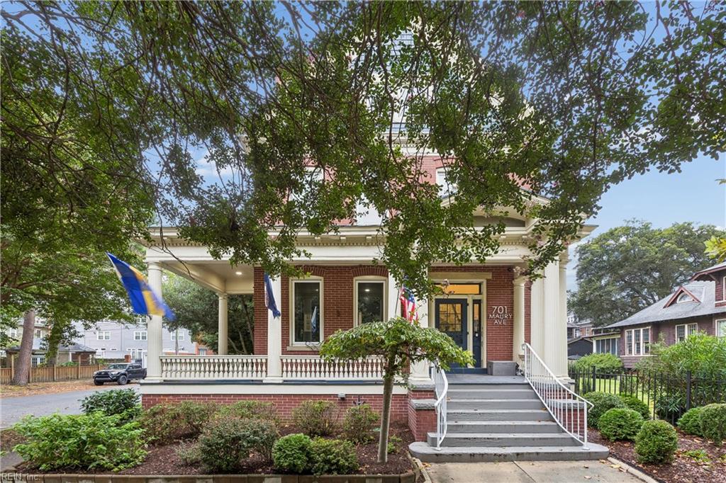 Photo of 701 Maury Avenue, Norfolk, VA 23517 (MLS # 10655124)