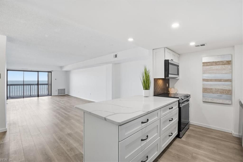 Photo of 2830 Shore Drive #507, Virginia Beach, VA 23451 (MLS # 10619806)