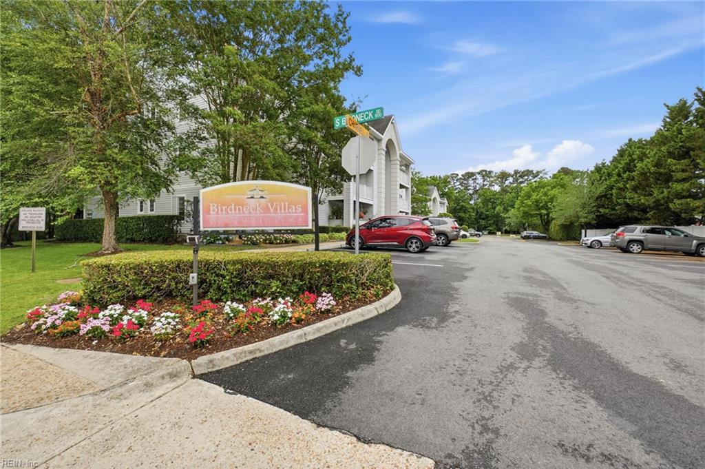 Photo of 904 Charnell Drive #303, Virginia Beach, VA 23451 (MLS # 10650969)