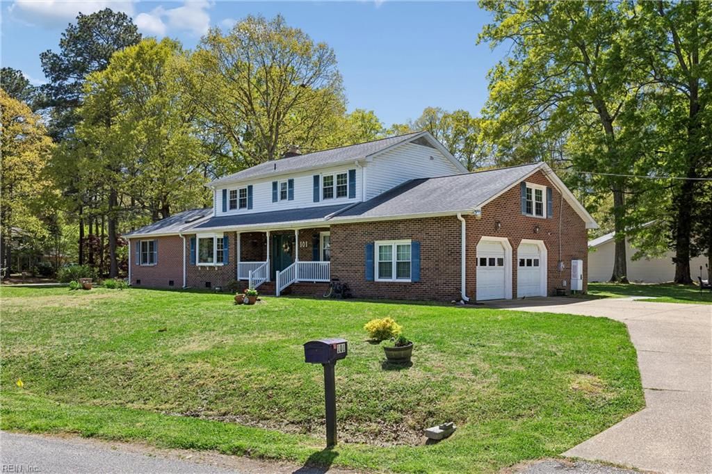 Photo of 101 Azalea Drive, Yorktown, VA 23692 (MLS # 10629249)