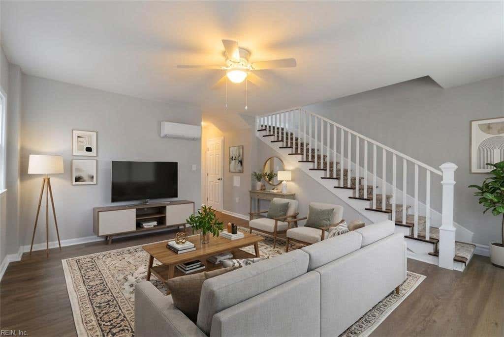 Photo of 1442 W 41st Street, Norfolk, VA 23508 (MLS # 10646012)