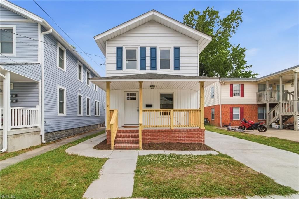 Photo of 1442 W 41st Street, Norfolk, VA 23508 (MLS # 10646012)
