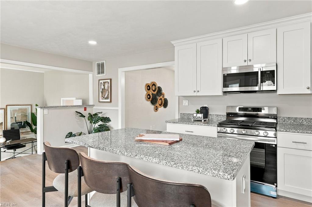 Photo of 426 Mohican Drive, Portsmouth, VA 23701 (MLS # 10658194)