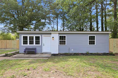 Photo for 4328 Fontana AVE