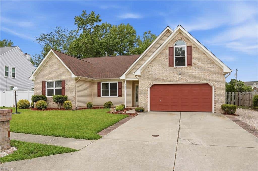 Photo of 2927 Crossings Drive, Chesapeake, VA 23321 (MLS # 10644832)