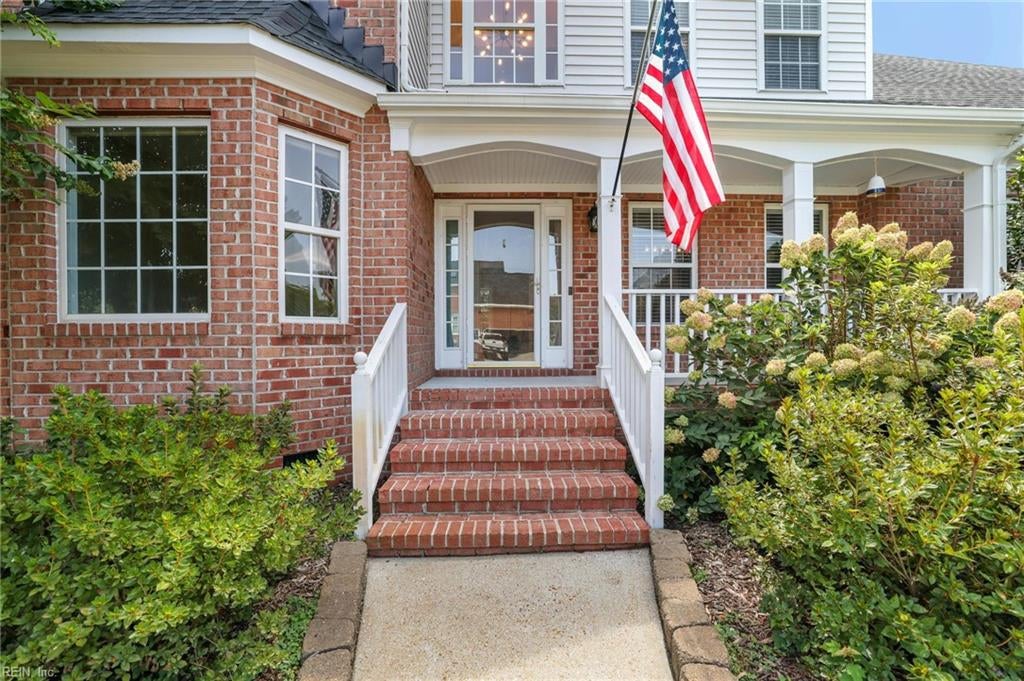 Photo of 909 SYDENHAM Boulevard, Chesapeake, VA 23322 (MLS # 10650902)