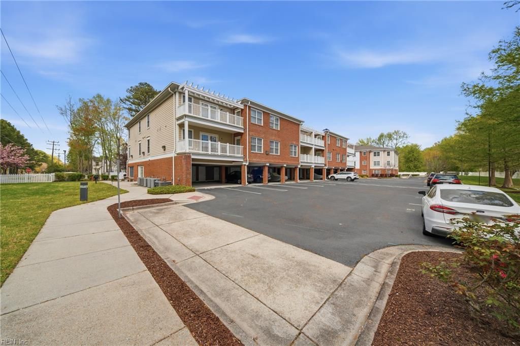Photo of 500 Judah Way #123, Chesapeake, VA 23320 (MLS # 10628105)