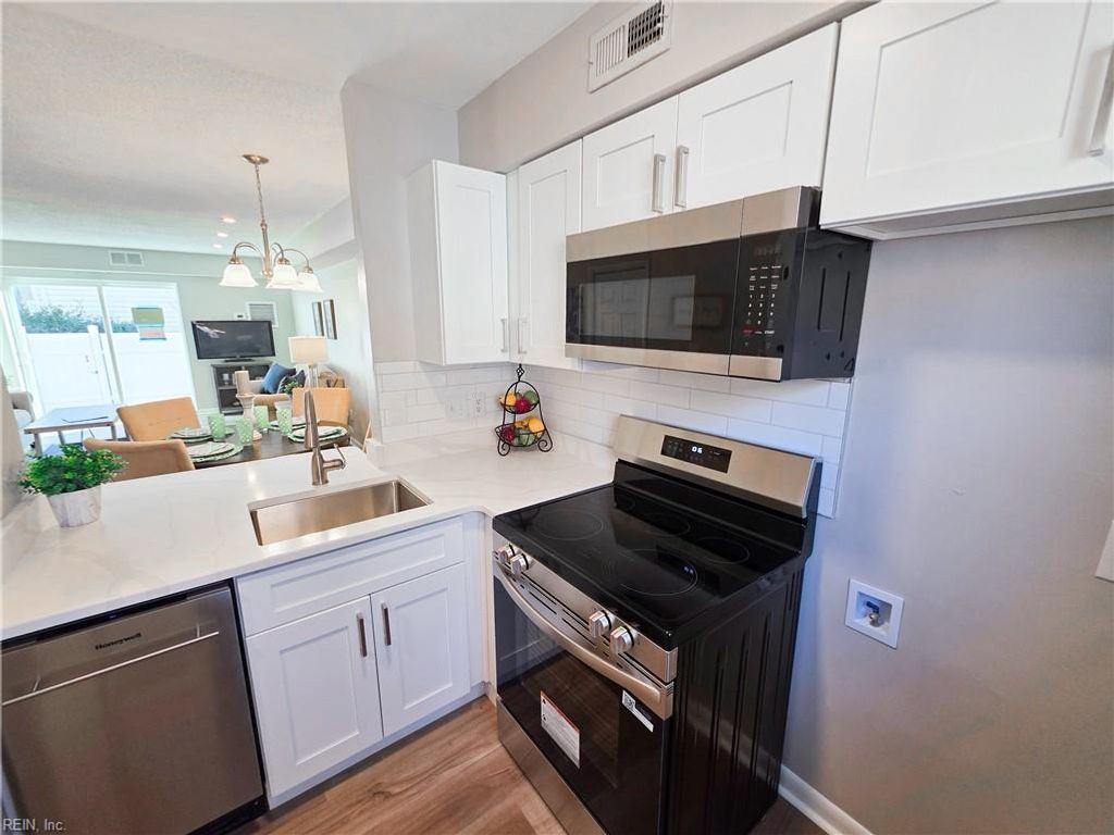 Photo of 1268 Little Bay Avenue #12, Norfolk, VA 23503 (MLS # 10624331)