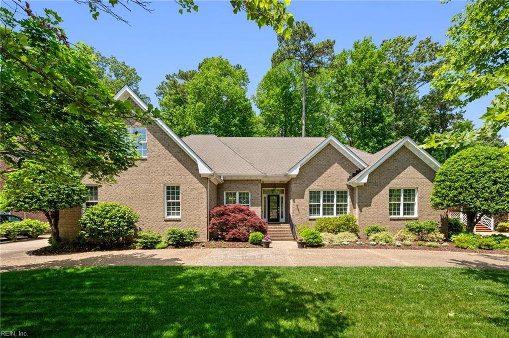 1555 Godfrey LN