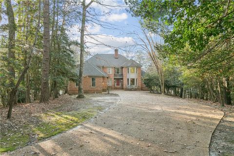 Photo of 172 Point Heron Drive, Newport News, VA 23606 (MLS # 10614307)