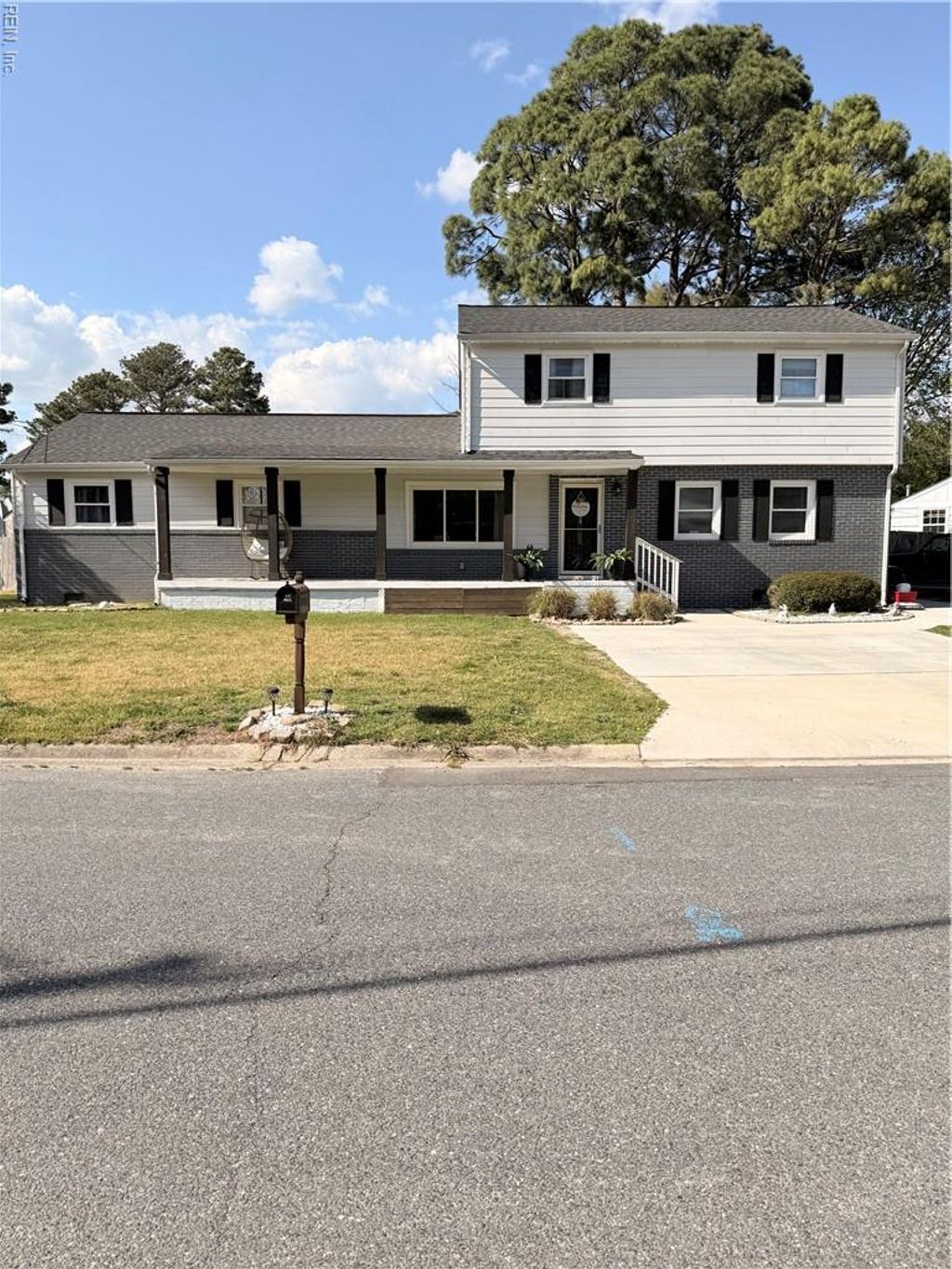 Photo of 421 Plummer Drive, Chesapeake, VA 23323 (MLS # 10630272)