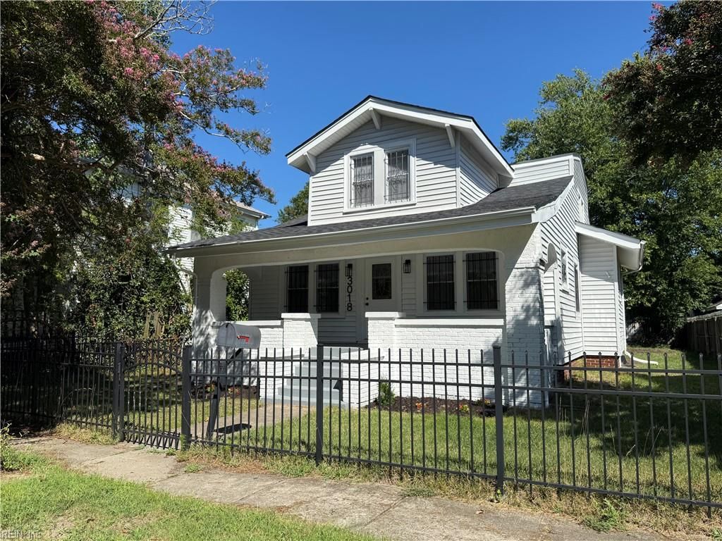 Photo of 3018 Lorraine Avenue Avenue, Norfolk, VA 23509 (MLS # 10607656)