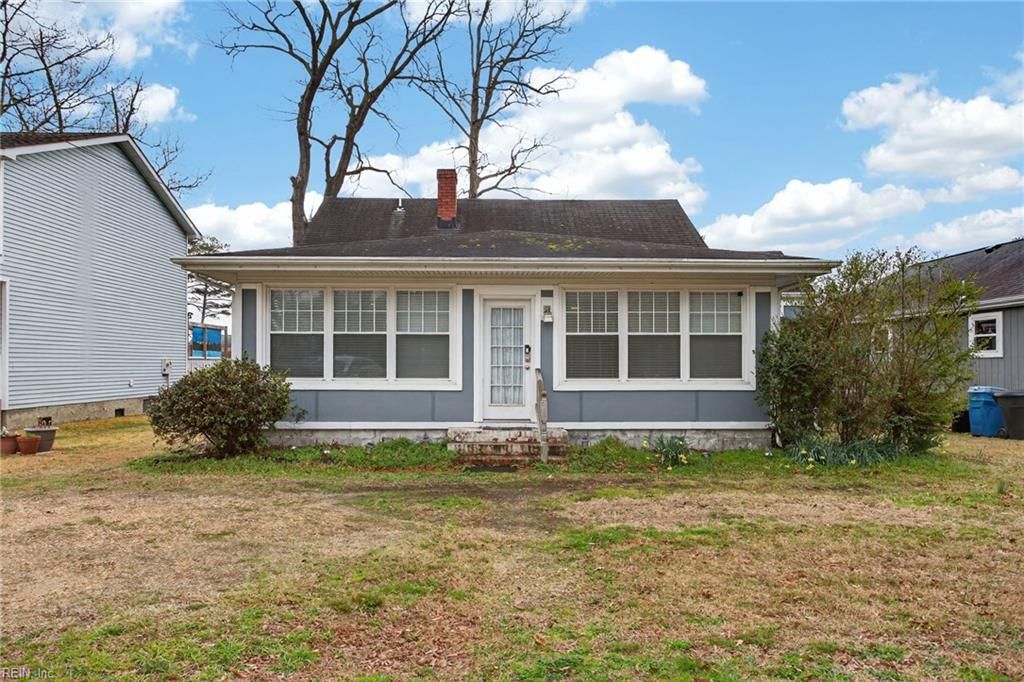 Photo of 580 General Booth Boulevard, Virginia Beach, VA 23451 (MLS # 10624489)