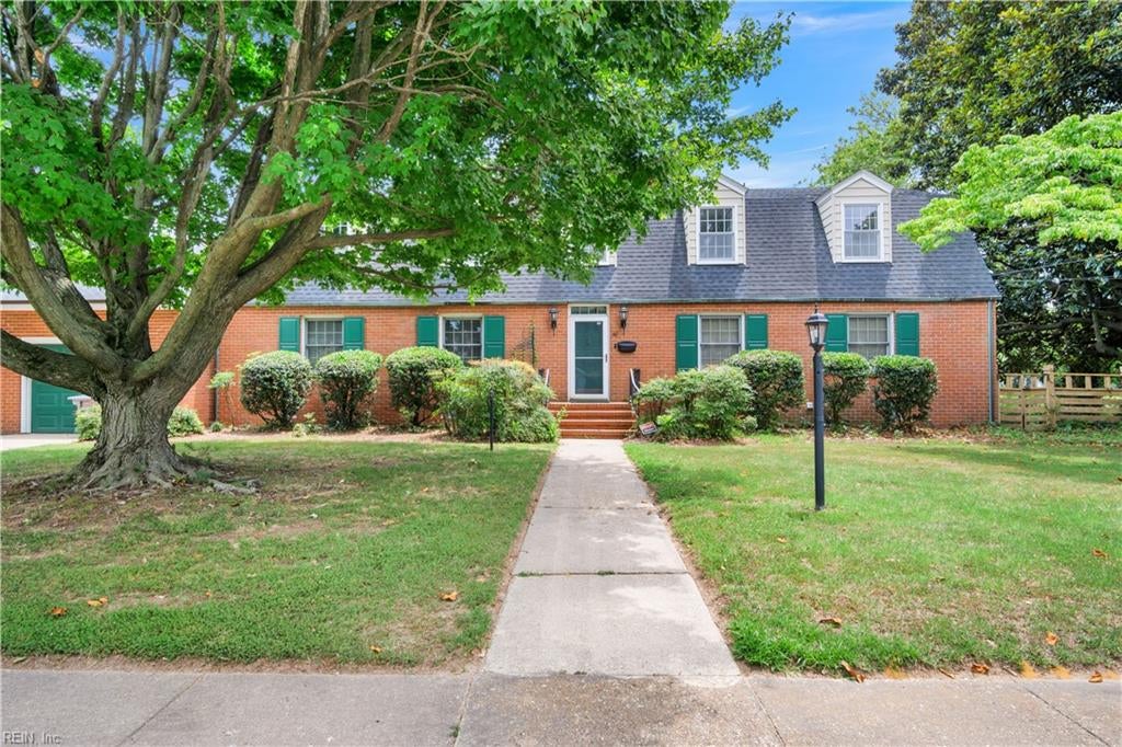 Photo of 60 N Willard Avenue, Hampton, VA 23663 (MLS # 10643734)