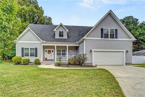 Photo of 411 Maple Road, Yorktown, VA 23690 (MLS # 10607719) Photo of 411 Maple Road, Yorktown, VA 23690 (MLS # 10607719)