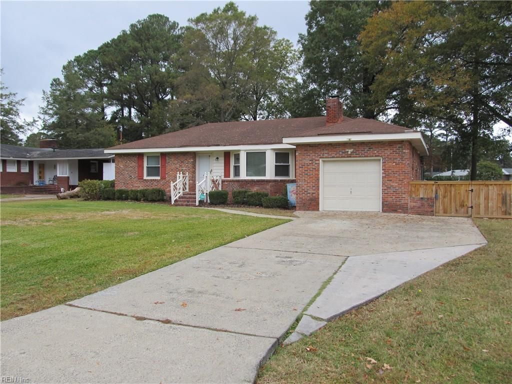 Photo of 4955 Briarwood Lane, Portsmouth, VA 23703 (MLS # 10608063)