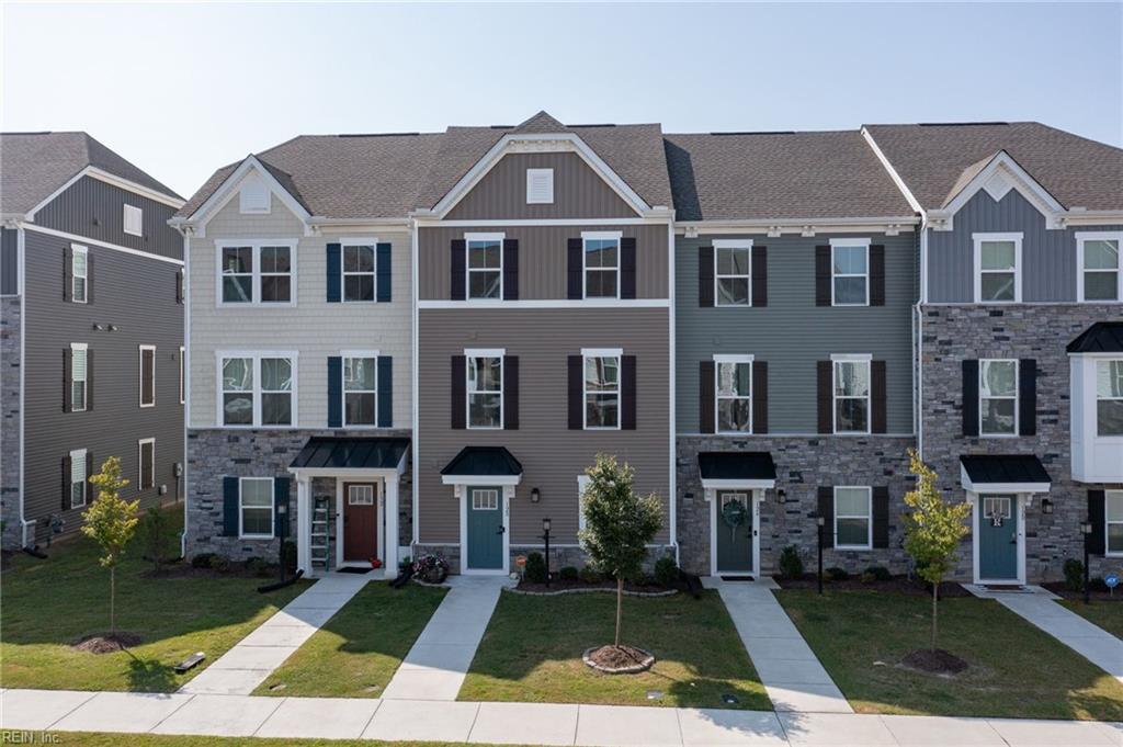 View Smithfield, VA 23430 townhome