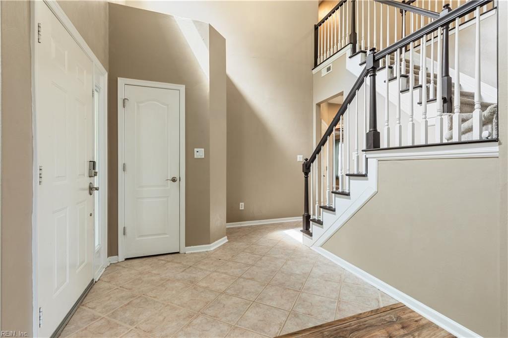 901 Angel CT