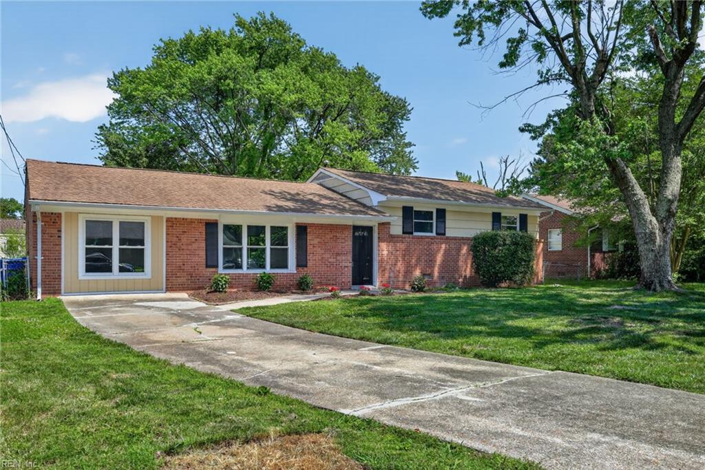 Photo of 514 Brentwood Drive, Newport News, VA 23601 (MLS # 10656412)