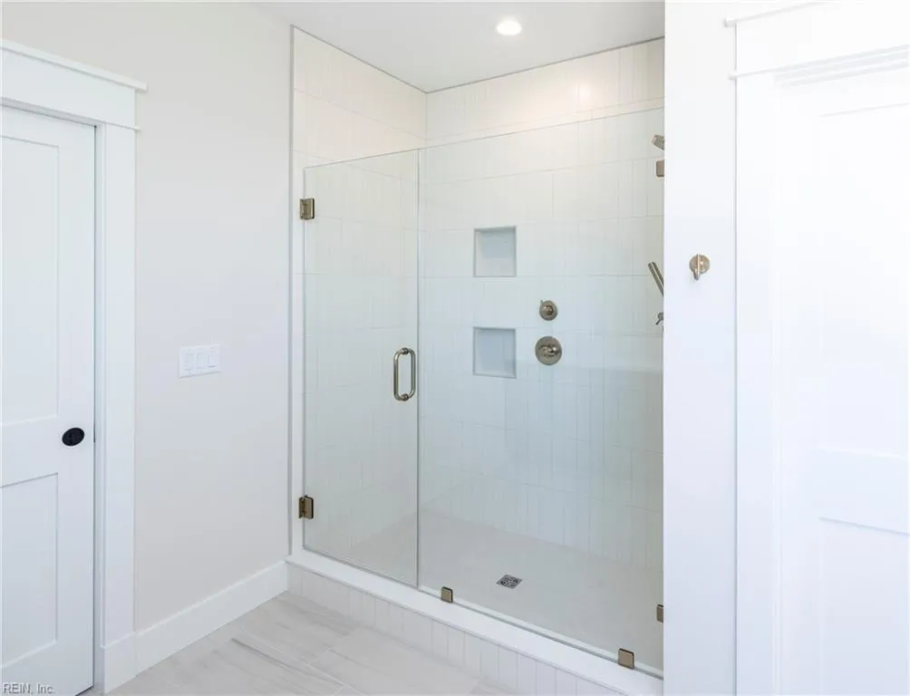 Suffolk, Virginia 23433, United States, 5 Bedrooms Bedrooms, ,5 BathroomsBathrooms,Residential,Active,139668