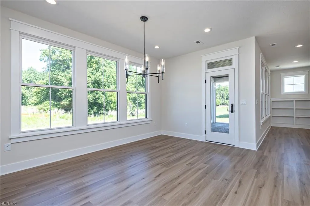 Suffolk, Virginia 23433, United States, 5 Bedrooms Bedrooms, ,5 BathroomsBathrooms,Residential,Active,139668