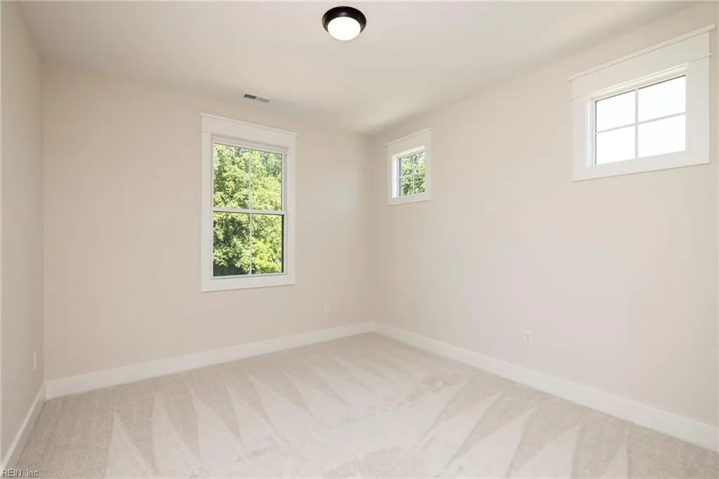 Suffolk, Virginia 23433, United States, 5 Bedrooms Bedrooms, ,5 BathroomsBathrooms,Residential,Active,139668