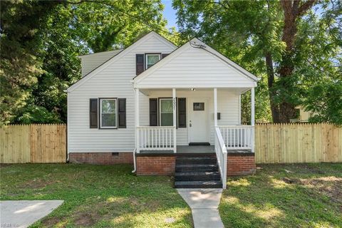 Single Family Residence in Norfolk VA 2607 Columbia Avenue.jpg