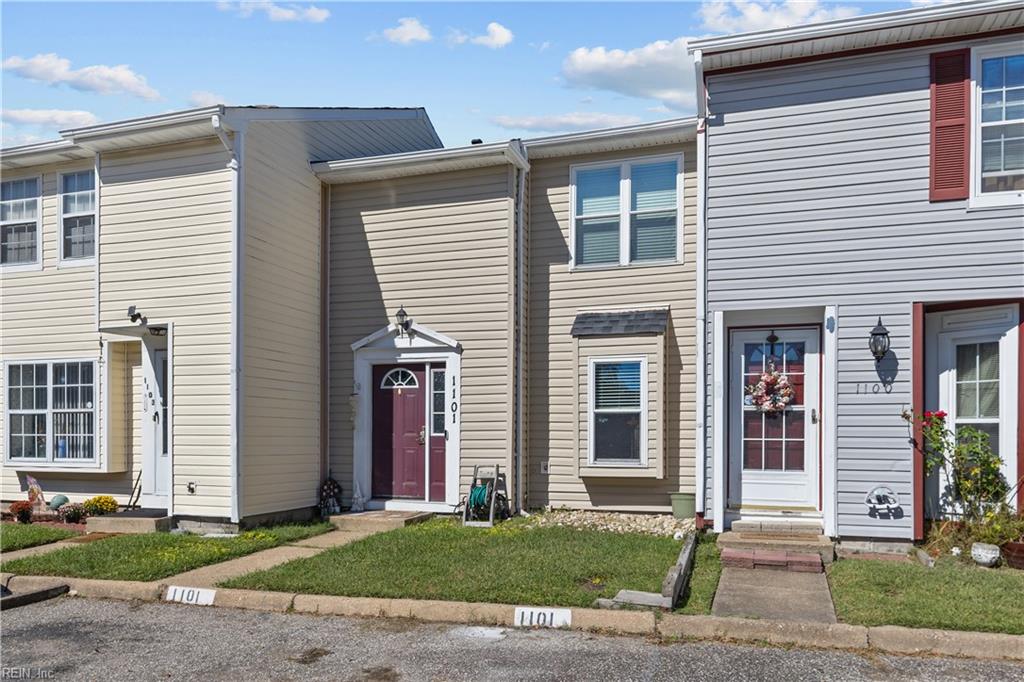Photo of 1101 Netherland Court, Virginia Beach, VA 23453 (MLS # 10657918)