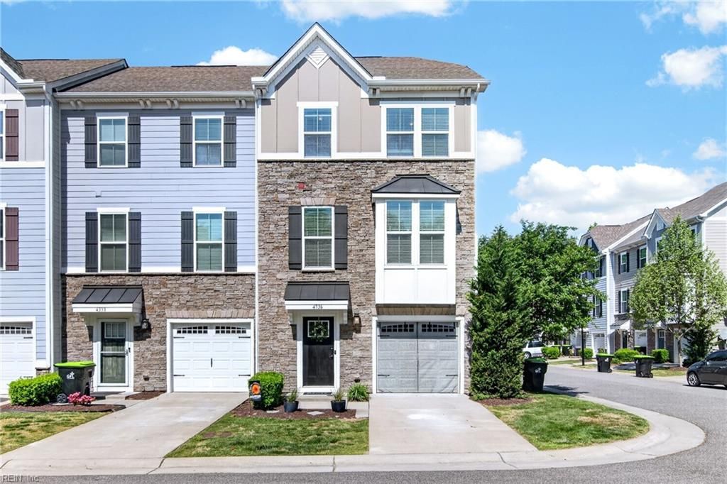 Photo of 4336 Whitfield Ln Ln, Chesapeake, VA 23324 (MLS # 10631538)