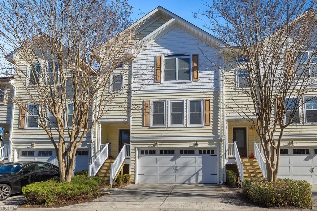 Photo of 5505 Taylors Walke Lane, Virginia Beach, VA 23462 (MLS # 10613218)