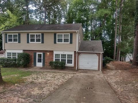 Photo of 94 Rexford Drive, Newport News, VA 23608 (MLS # 10628188)