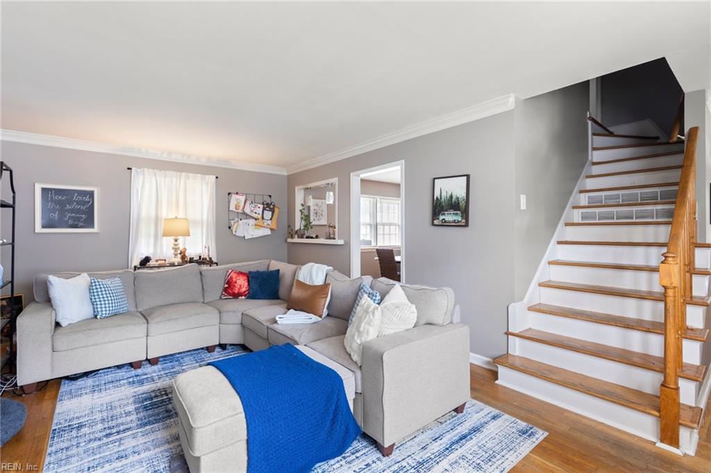 17 Tukaway CT